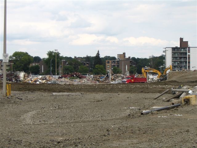 Don Mills Centre - Reconstruction Picture 8