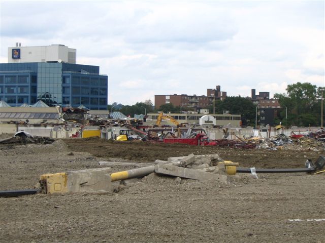 Don Mills Centre - Reconstruction Picture 9