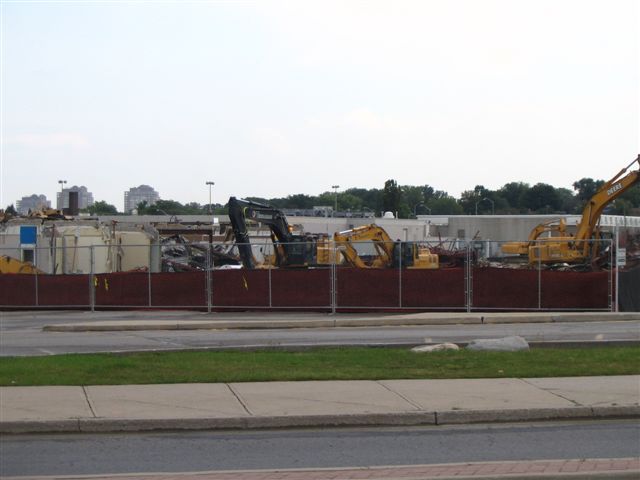 Don Mills Centre - Reconstruction Picture 3